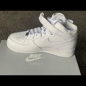 Air Force 1 High tops (boys size)